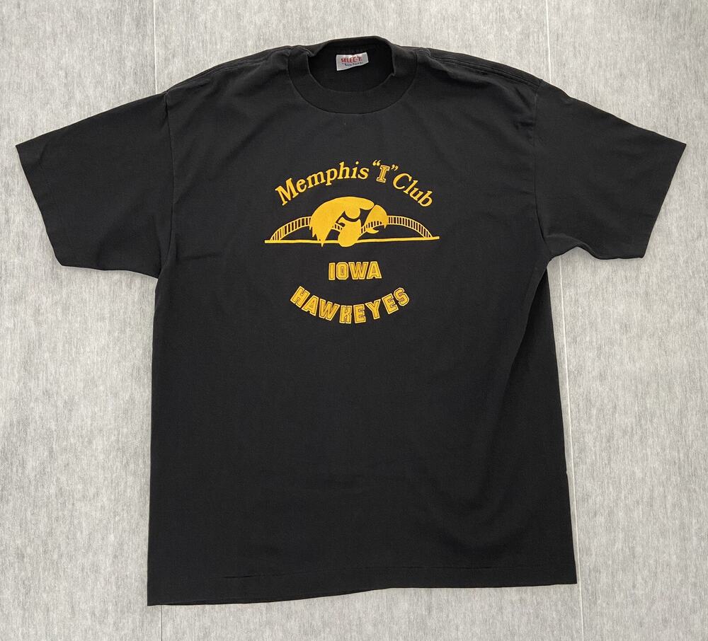 VINTAGE Iowa Hawkeyes Shirt Adult Extra Large Black Crew Neck Short Sleeve Mens